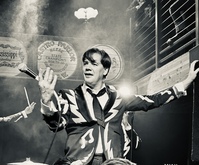 The Hives on Nov 10, 2023 [660-small]