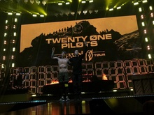 Twenty One Pilots / The Regrettes on Feb 25, 2019 [980-small]
