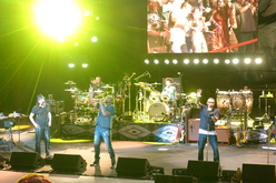 Santana on Jul 10, 2017 [500-small]
