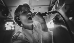 Whispering Sons / Swirlpool on Apr 3, 2024 [493-small]