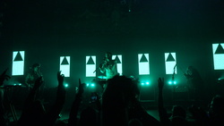 Cut Copy / Palmbomen II on Nov 15, 2017 [185-small]