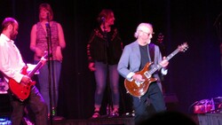 Martin Barre on Jan 27, 2022 [475-small]