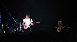 Jeff Beck on Sep 28, 1999 [333-small]