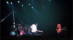Jeff Beck on Sep 28, 1999 [341-small]