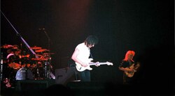 Jeff Beck on Sep 28, 1999 [342-small]