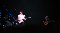 Jeff Beck on Sep 28, 1999 [354-small]