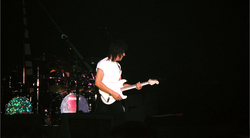Jeff Beck on Sep 28, 1999 [355-small]