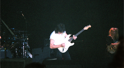 Jeff Beck on Sep 28, 1999 [366-small]