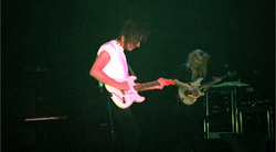 Jeff Beck on Sep 28, 1999 [369-small]