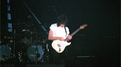 Jeff Beck on Sep 28, 1999 [370-small]
