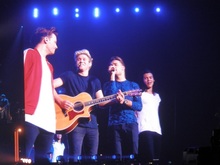 One Direction / Jamie Lawson on Sep 26, 2015 [731-small]