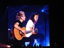 One Direction / Jamie Lawson on Sep 26, 2015 [732-small]