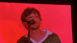 Louis Tomlinson / The Snuts / BILK / Jess Iszatt on Aug 30, 2021 [733-small]