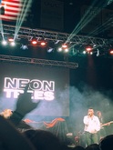 Neon Trees on Sep 23, 2014 [928-small]