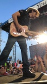 Brad Paisley on Aug 4, 2019 [985-small]
