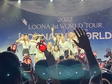 Loona on Aug 6, 2022 [049-small]