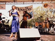 Angelique Kidjo on Sep 2, 1996 [668-small]