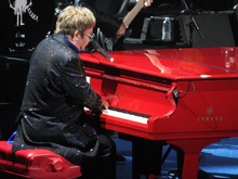 Elton John / Ed Sheeran on Jun 4, 2013 [794-small]