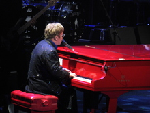 Elton John / Ed Sheeran on Jun 4, 2013 [799-small]