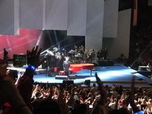 Elton John / Ed Sheeran on Jun 4, 2013 [800-small]