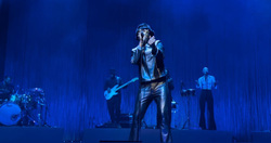 Leon Bridges / Chiiild on May 6, 2022 [952-small]