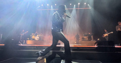 Leon Bridges / Chiiild on May 6, 2022 [953-small]