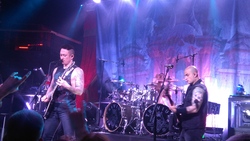 Trivium on Feb 11, 2017 [180-small]