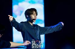Momoland / Ha Sung Woon / Kim Jae Hwan on Oct 5, 2019 [784-small]
