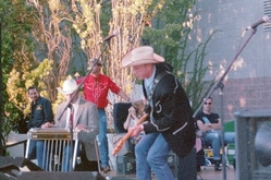 Wylie & The Wild West on Sep 2, 2000 [131-small]