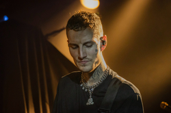 Atreyu / Crown The Empire / Tetrarch / Saul / Defying Decay on Nov 20, 2021 [704-small]