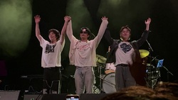 Wave To Earth / slchld on Sep 5, 2023 [314-small]