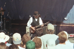 Roy Rogers & The Delta Rhythm Kings on Aug 31, 2002 [380-small]