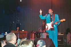 All-Star Jimi Hendrix Tribute Band on Nov 27, 2002 [422-small]