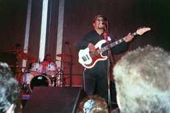 All-Star Jimi Hendrix Tribute Band on Nov 27, 2002 [434-small]