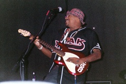All-Star Jimi Hendrix Tribute Band on Nov 27, 2002 [439-small]