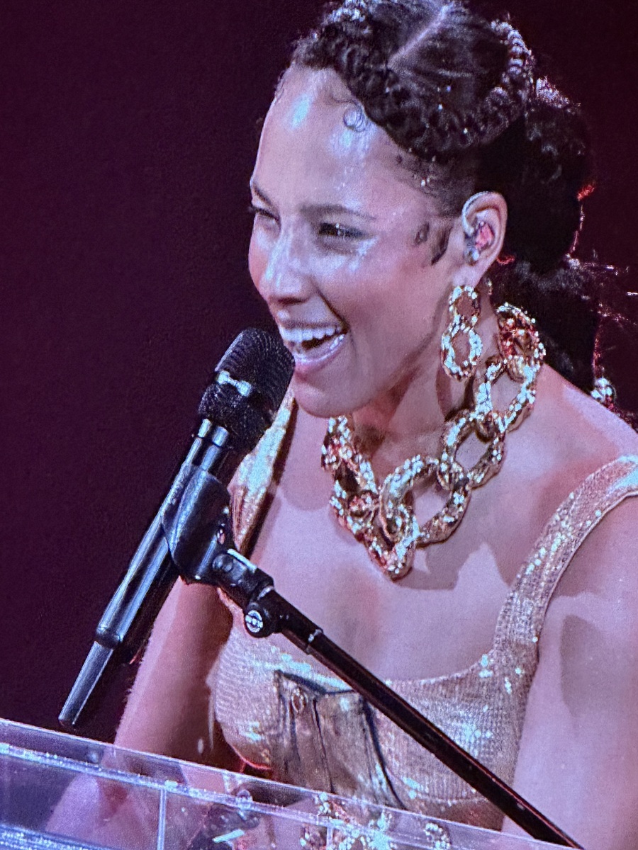 ALICIA KEYS CONCERT FRANCE 2026 DATES ET BILLETTERIE EN LIGNE visual data 3