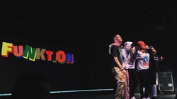 PRETTYMUCH / Gunnar Gehl on Nov 5, 2018 [413-small]