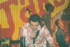 Darius Campbell Danesh on Dec 8, 2002 [798-small]