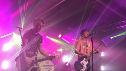 Waterparks / Dead! (UK) / Patent Pending on Mar 9, 2018 [834-small]