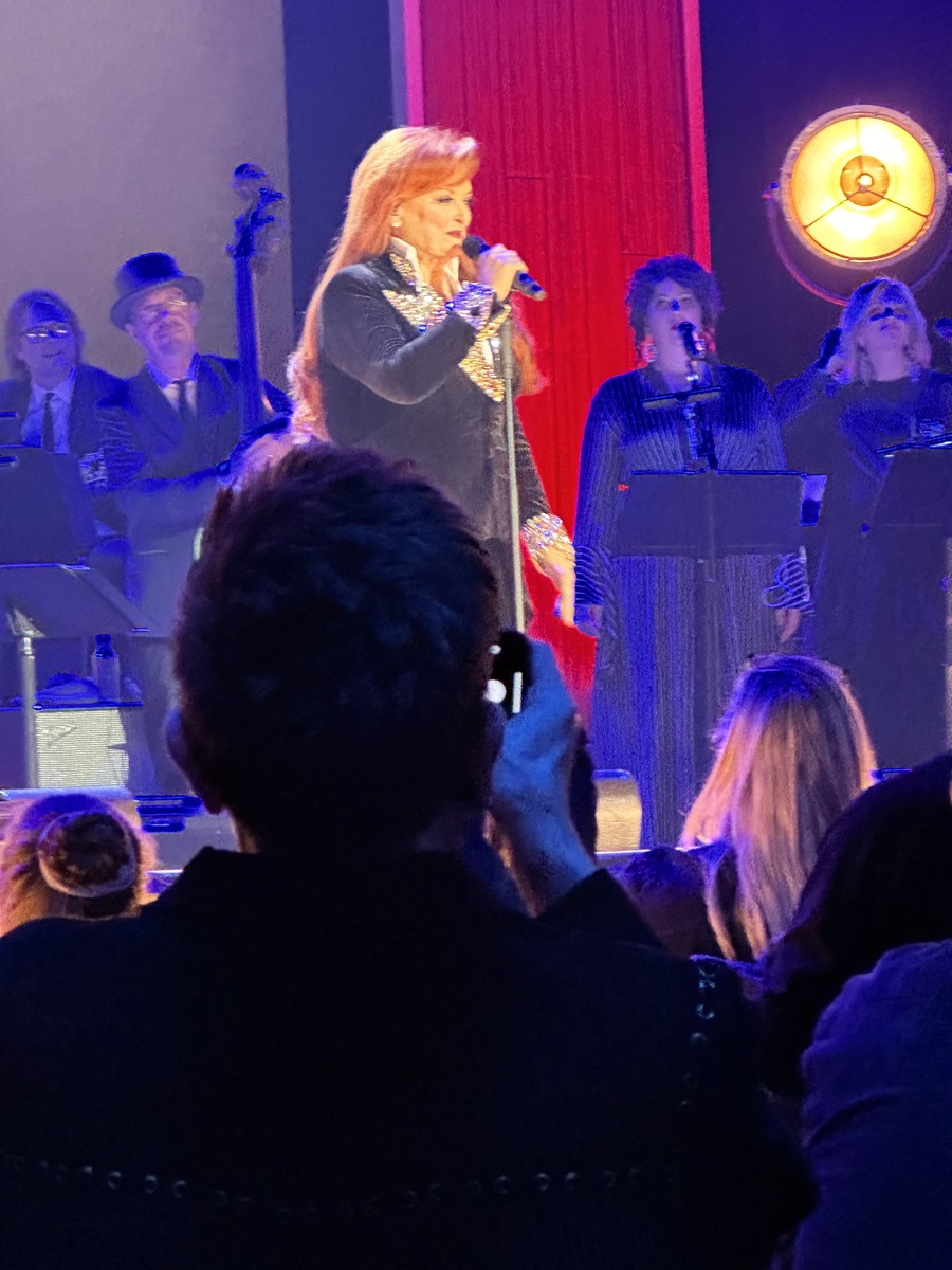 The Isaacs Concert & Tour History (Updated for 2024 2025) Concert