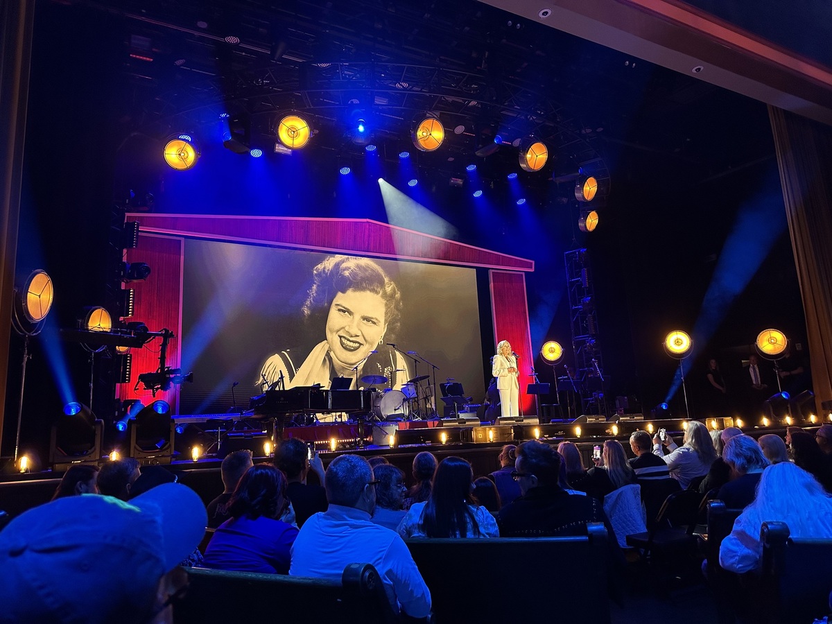 The Isaacs Concert & Tour History (Updated for 2024 2025) Concert