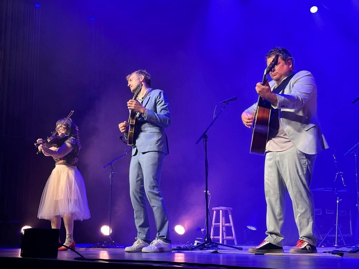 Nickel Creek Tour 2025 Raf Pearle