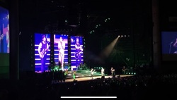 Jonas Brothers on Oct 16, 2021 [982-small]