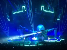 Muse / Walk The Moon on Mar 26, 2019 [127-small]