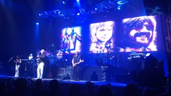 The Moody Blues on Oct 3, 2013 [177-small]