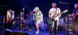 Melys - Paul Adams (guitar/keyboards), Gary Husband (drums), Andrea Parker (vocals), Aaron Watkinson (guitar), Stuart Hastings (bass), The Wedding Present / Melys on May 3, 2024 [698-small]