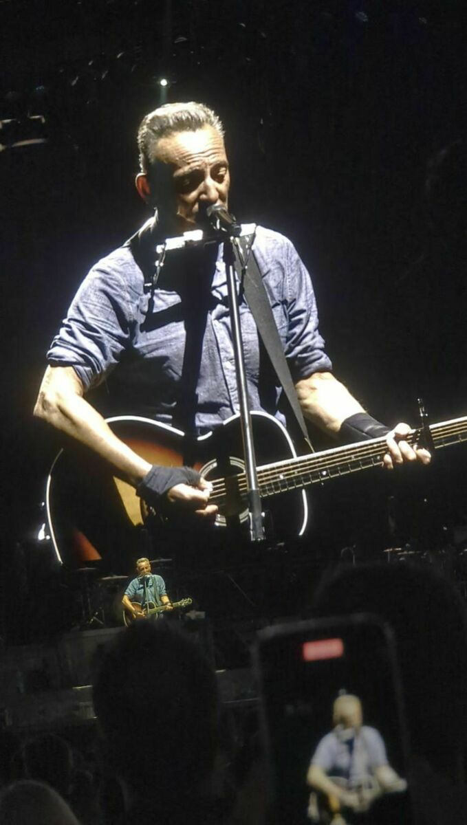 Bruce Springsteen Concert & Tour History (Updated for 2024) Concert