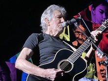 Roger Waters on Apr 4, 2023 [626-small]
