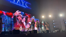 STAYC on Dec 3, 2022 [643-small]