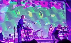 King Gizzard & the Lizard Wizard / Leah Senior on Oct 24, 2022 [057-small]